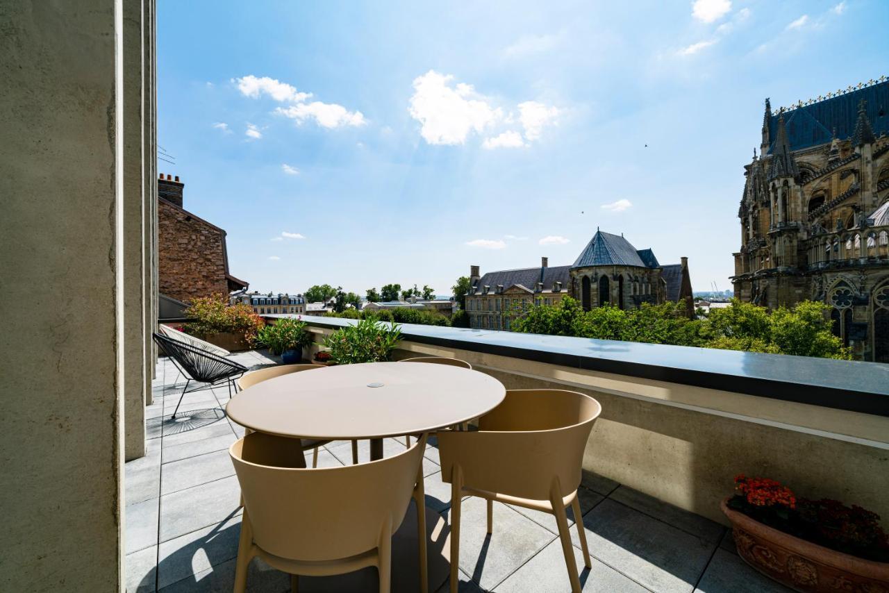 Les Suites 7 Anges - Parking, Vue Cathedrale & Centre Historique Reims Exterior photo