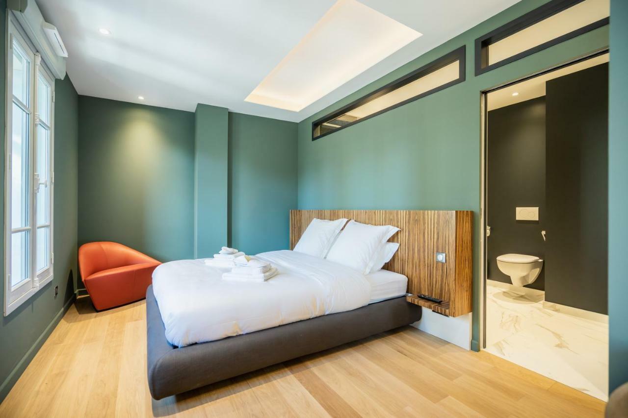 Les Suites 7 Anges - Parking, Vue Cathedrale & Centre Historique Reims Exterior photo